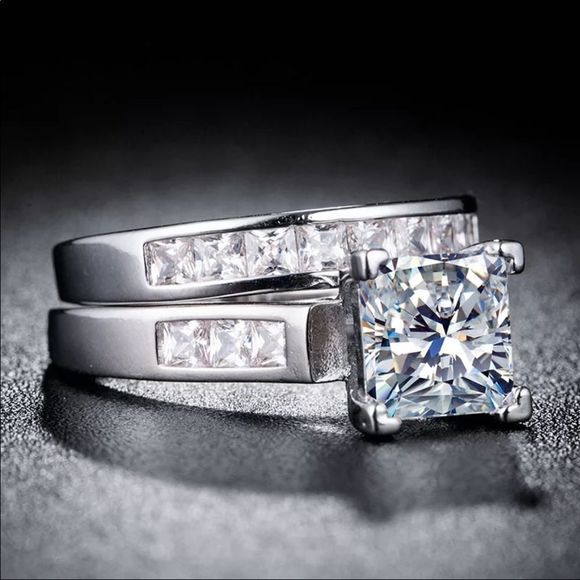 SALE!!! New Women’s 2pc 925 Silver Diamond Wedding Ring Beautiful Set - Picture 4 of 5